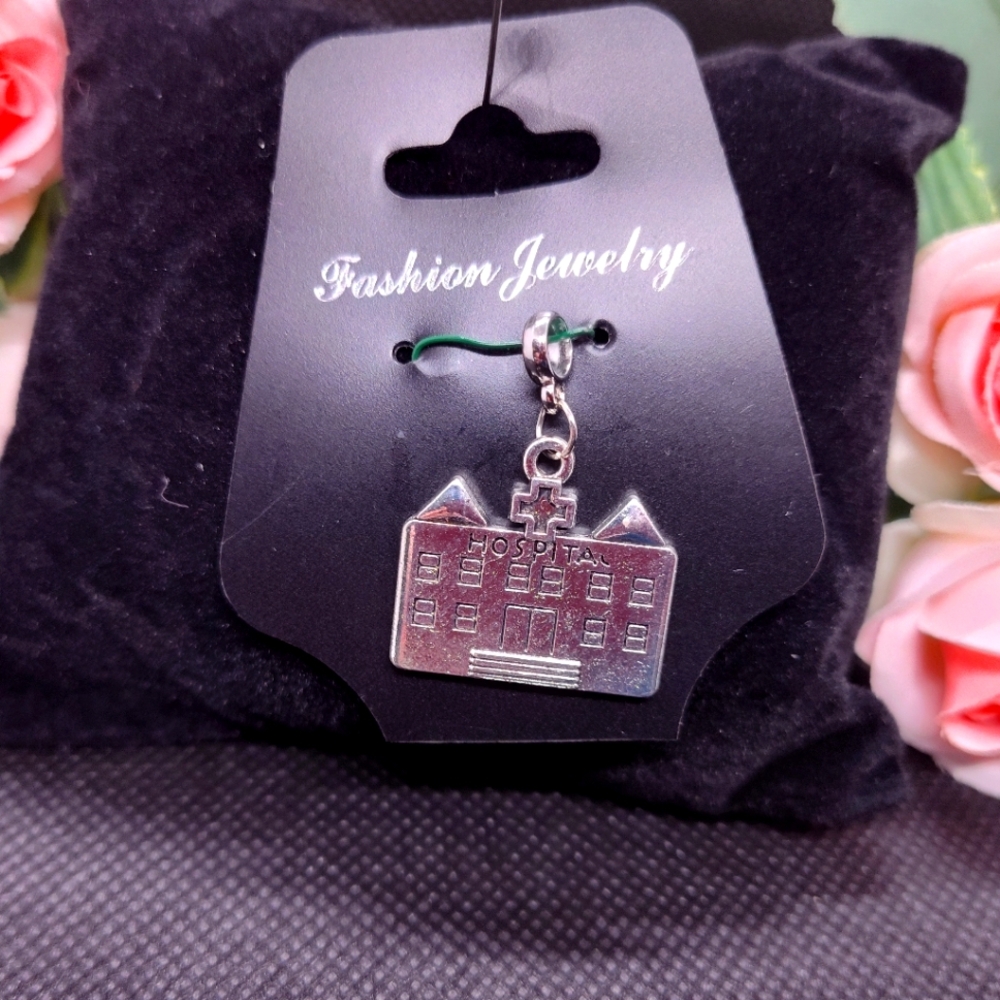 Silver Alloy metal Hospital pendant holder Charm for Necklace Bracelet new